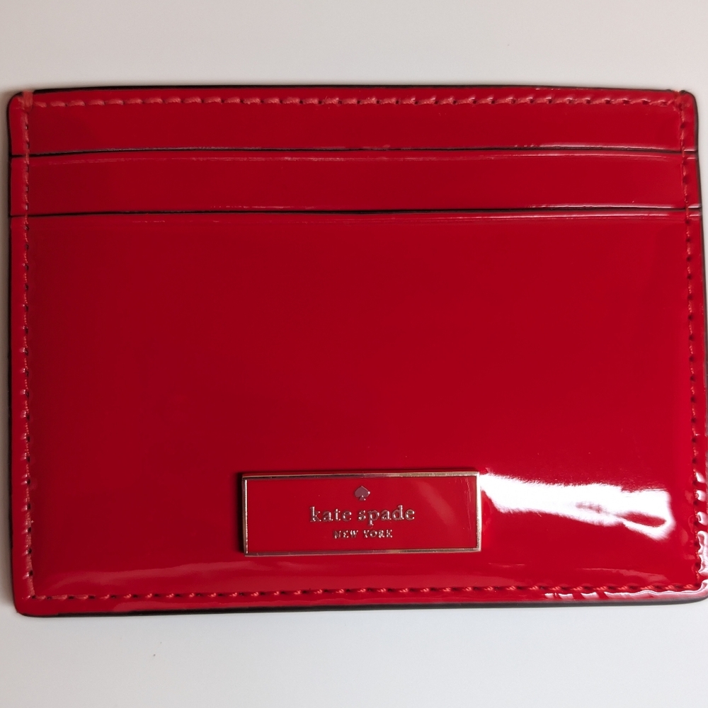 ✨ Kate Spade Crinkle Patent Cardholder – NWT (Bright Red) ✨